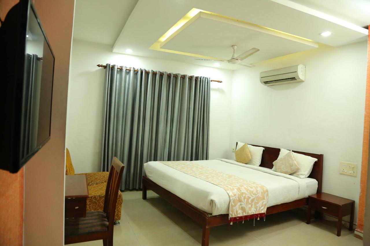 Malabar Plaza Inn Kochi Εξωτερικό φωτογραφία