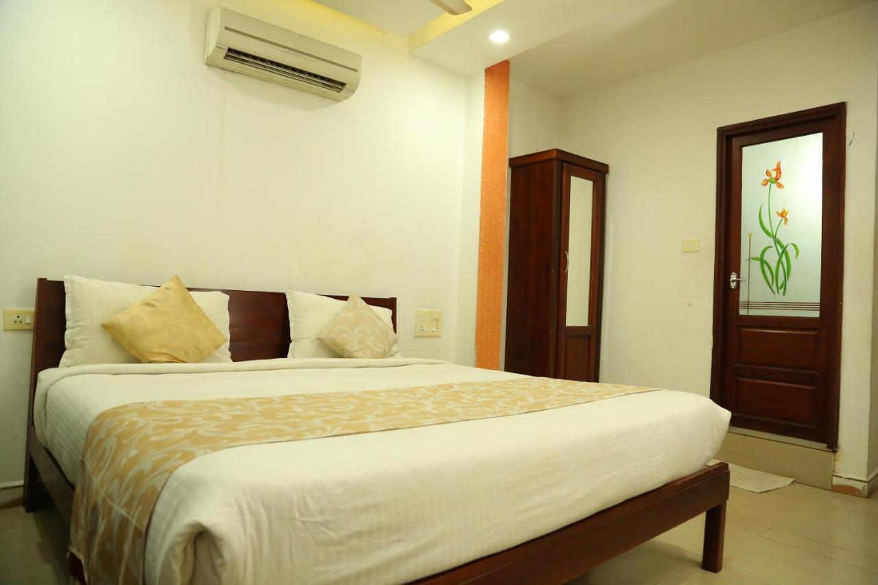 Malabar Plaza Inn Kochi Εξωτερικό φωτογραφία