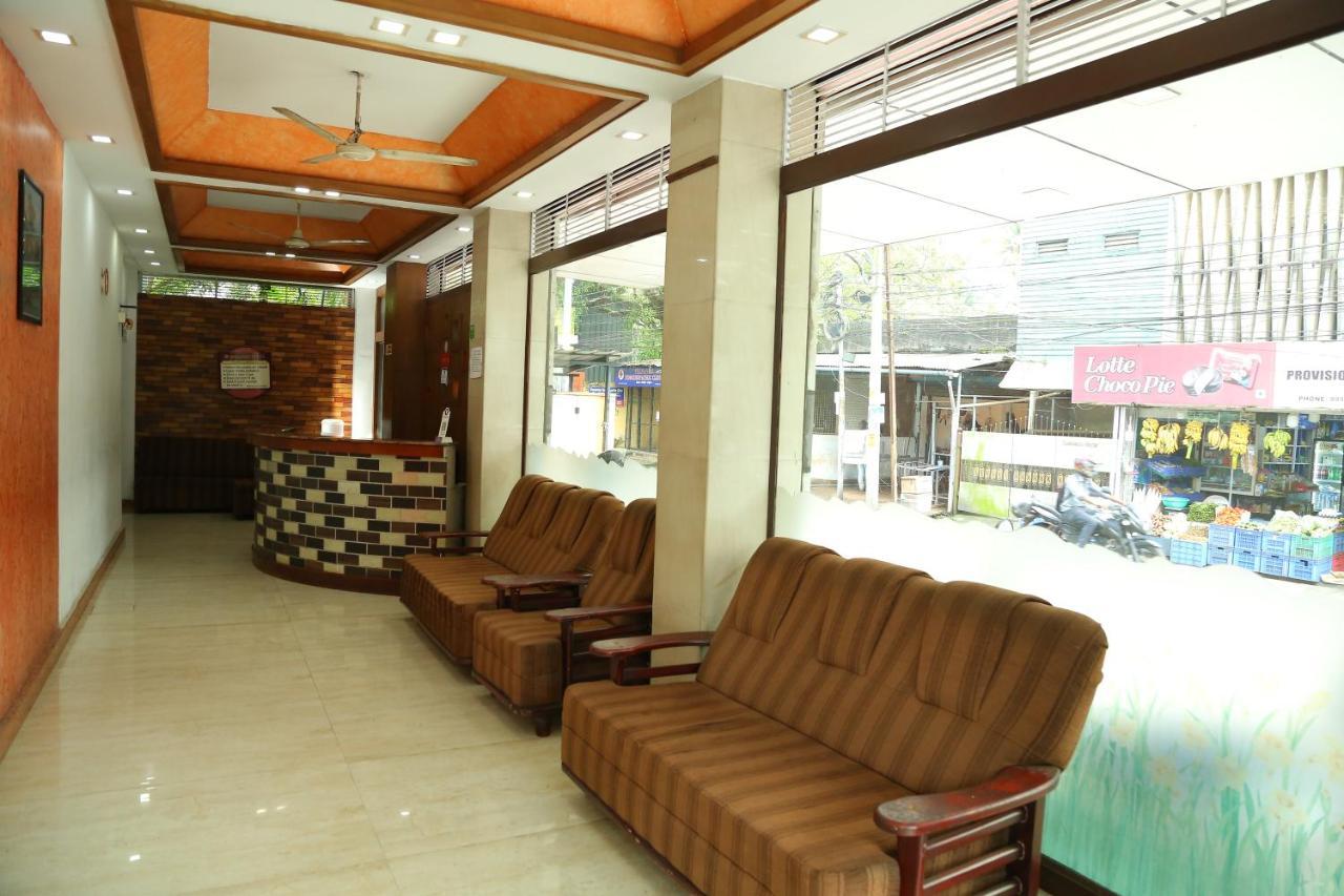 Malabar Plaza Inn Kochi Εξωτερικό φωτογραφία