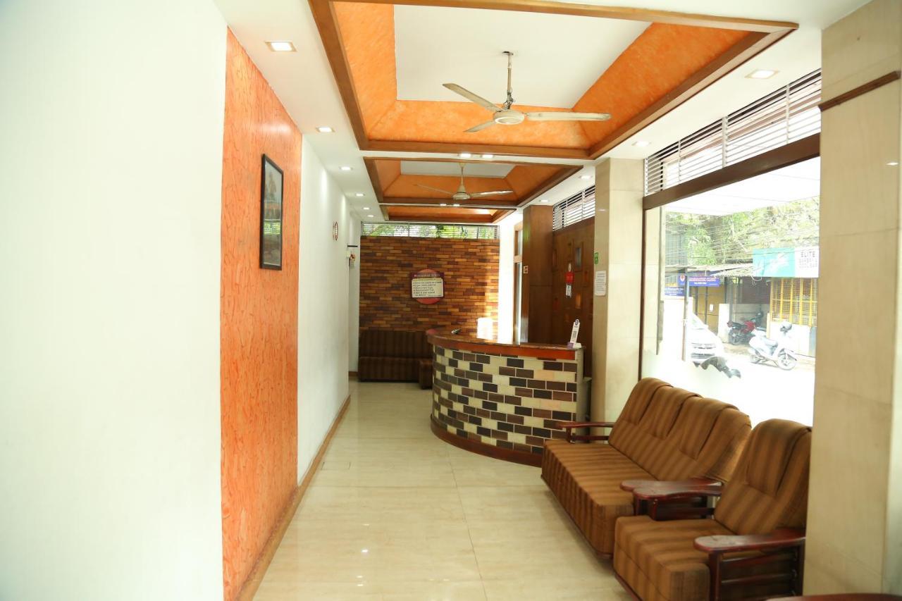 Malabar Plaza Inn Kochi Εξωτερικό φωτογραφία