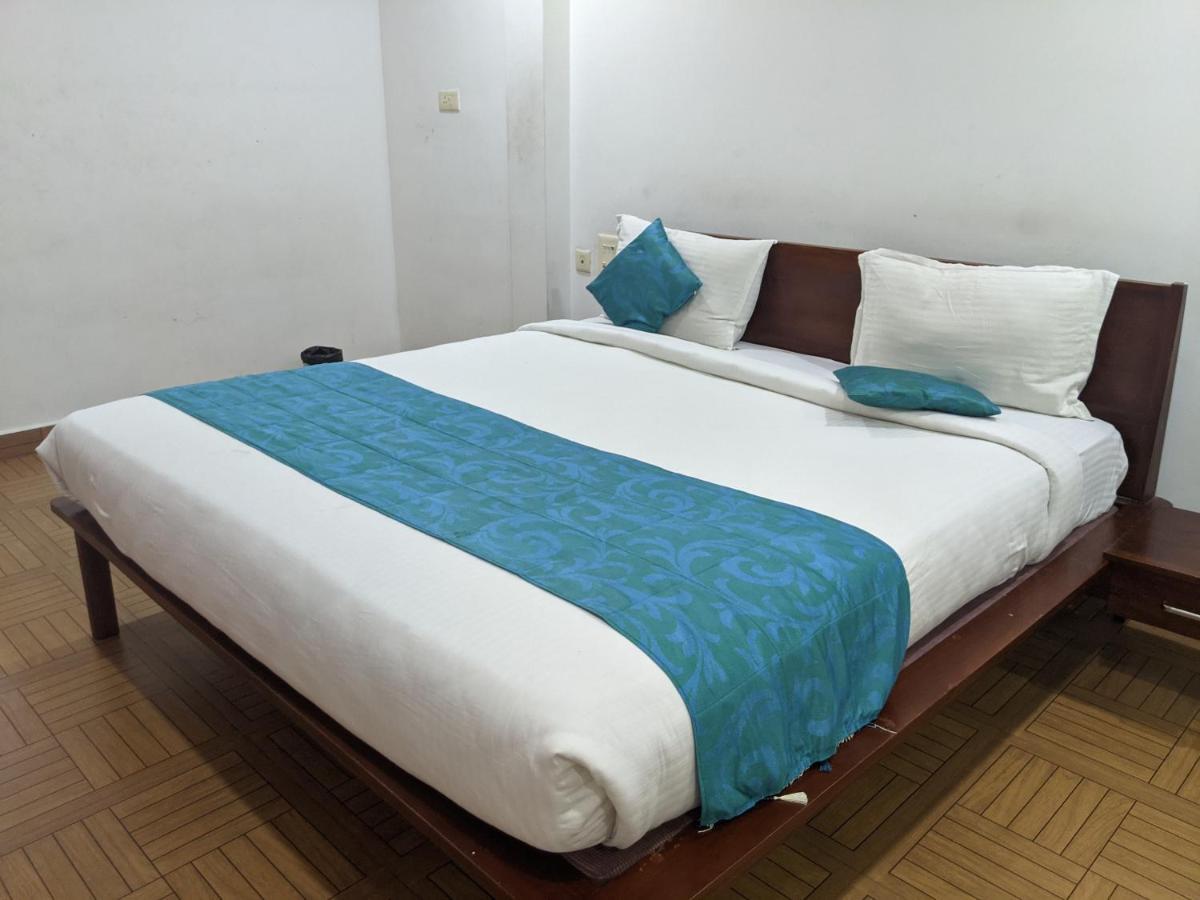 Malabar Plaza Inn Kochi Εξωτερικό φωτογραφία