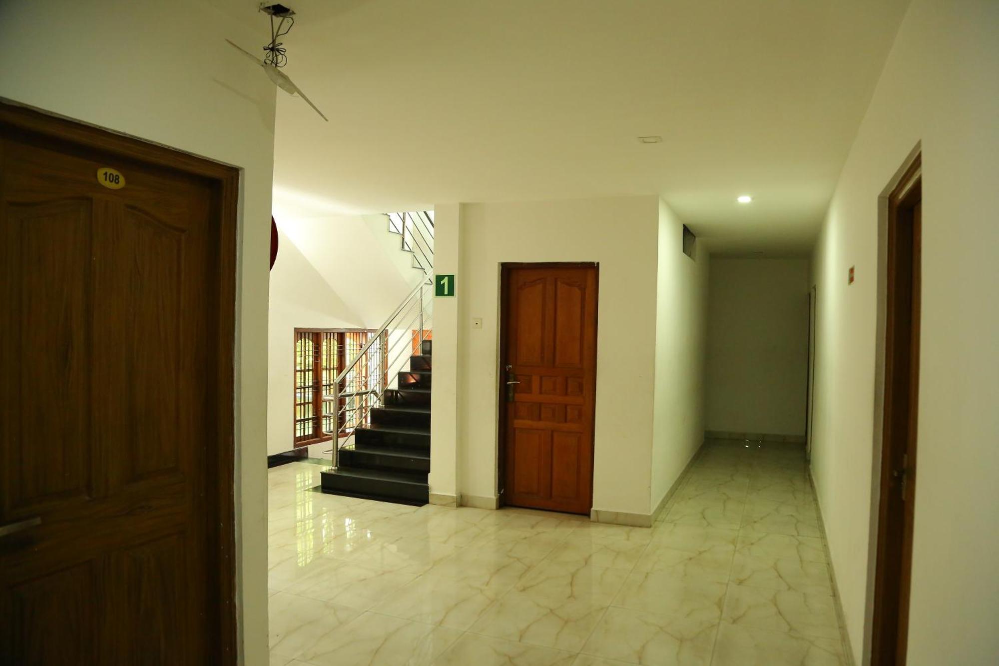 Malabar Plaza Inn Kochi Εξωτερικό φωτογραφία